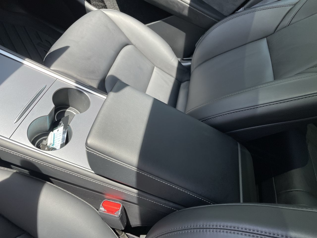 2023 Tesla Model Y in North Vancouver, British Columbia