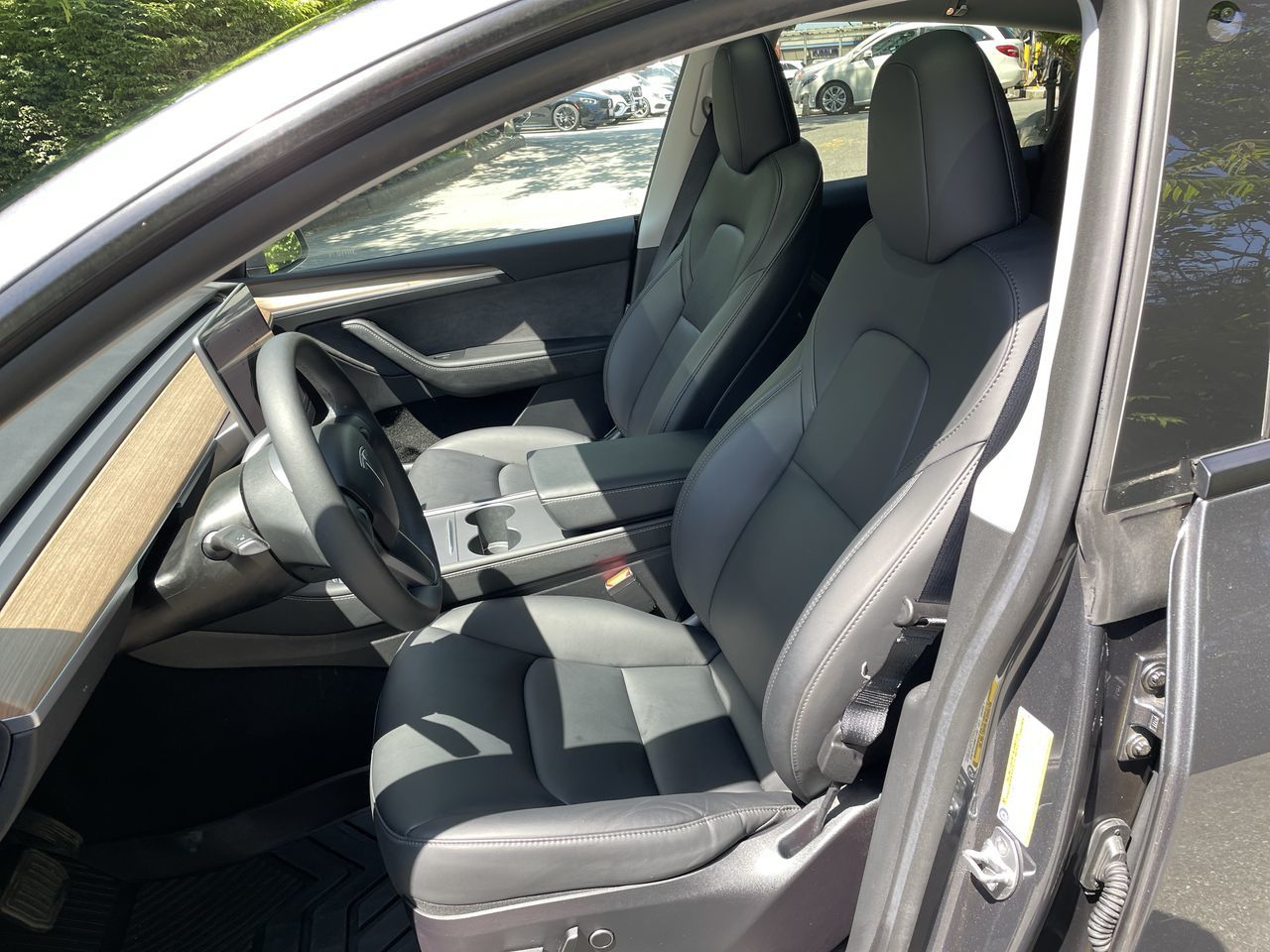 2023 Tesla Model Y in North Vancouver, British Columbia