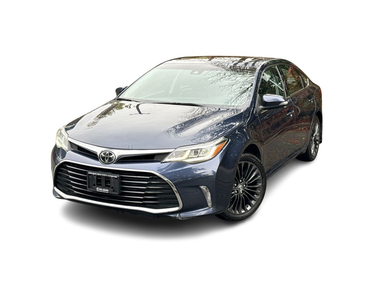 2017 Toyota Avalon in North Vancouver, British Columbia