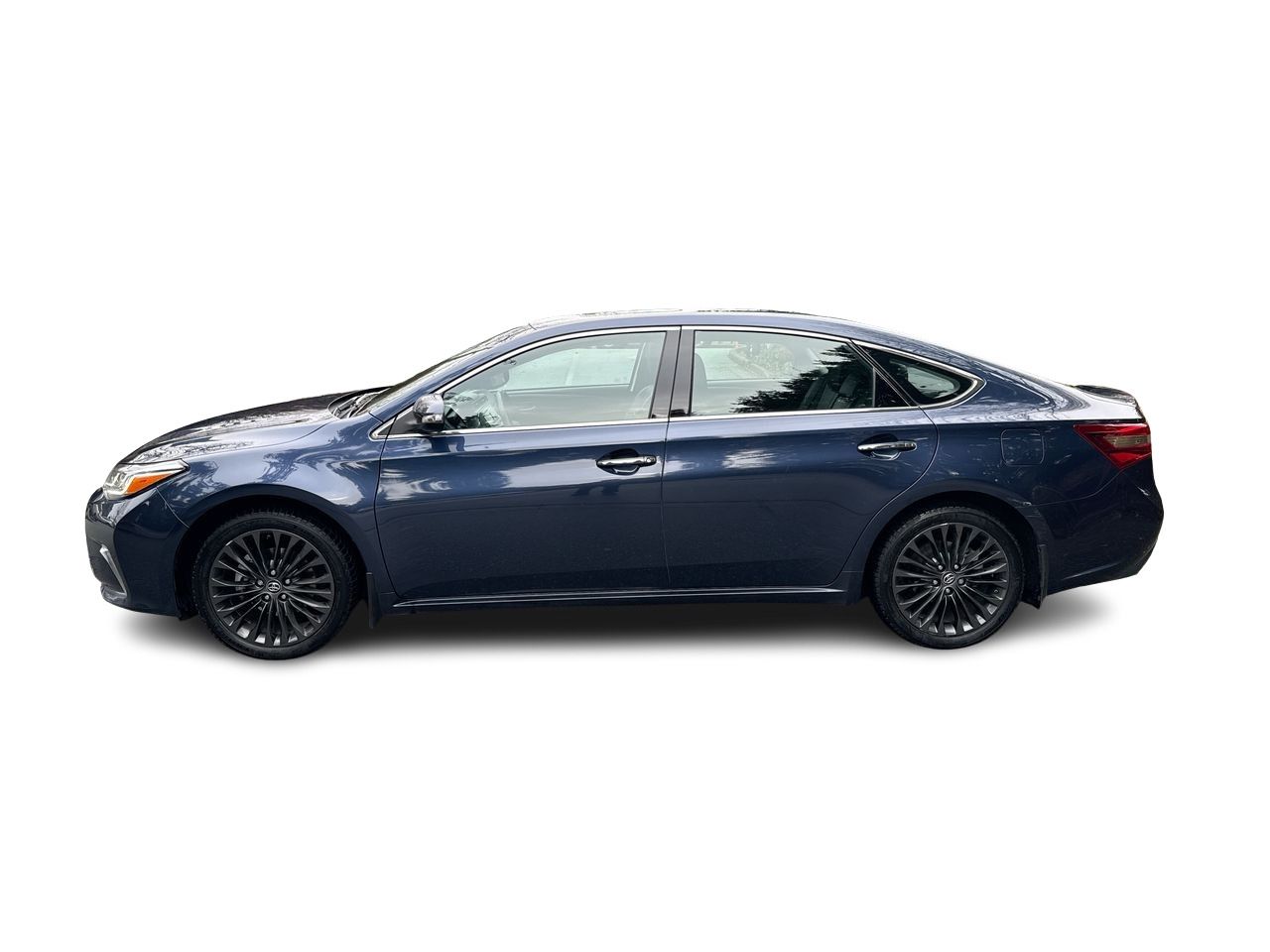 2017 Toyota Avalon in North Vancouver, British Columbia