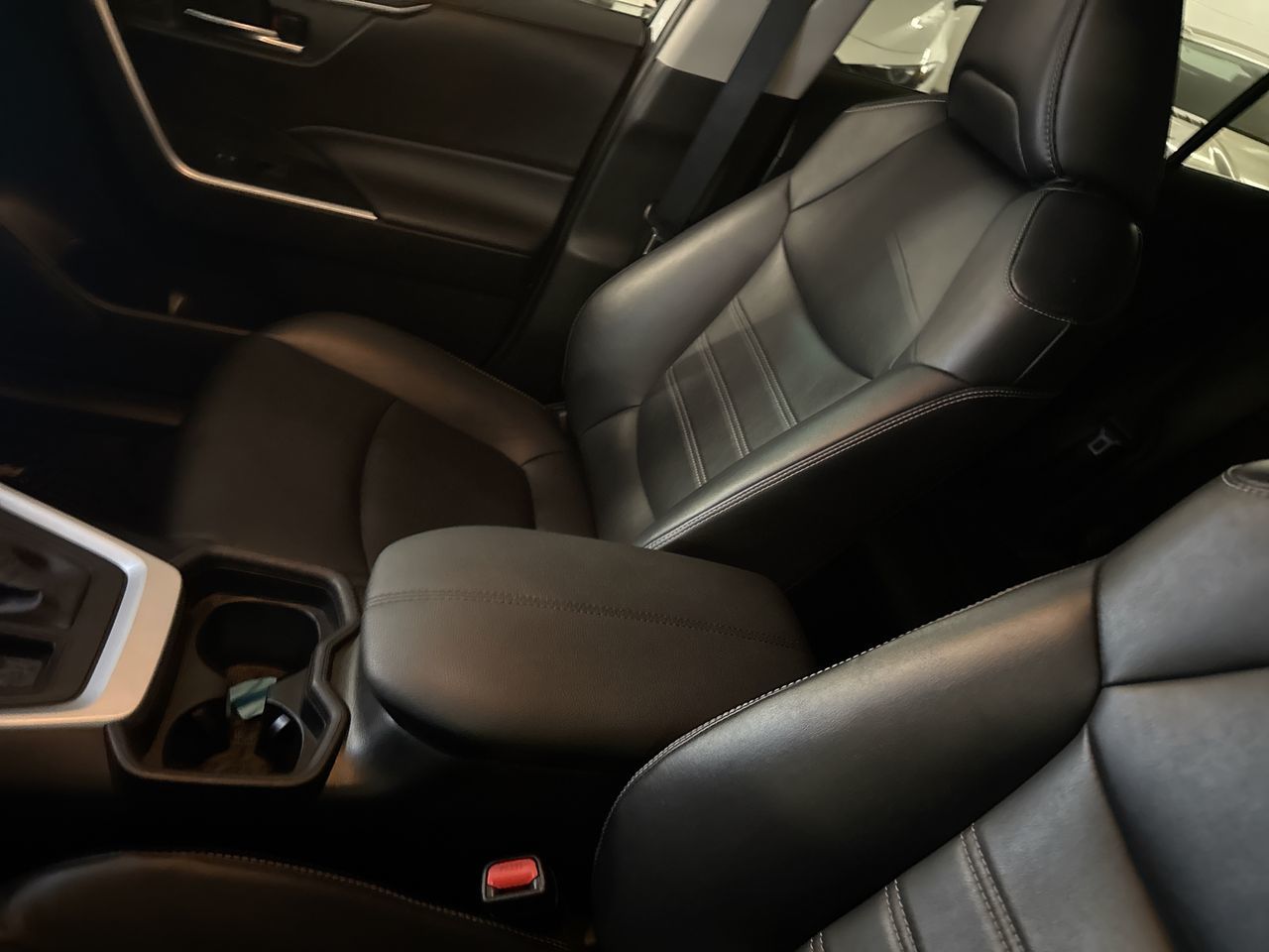 2020  RAV4