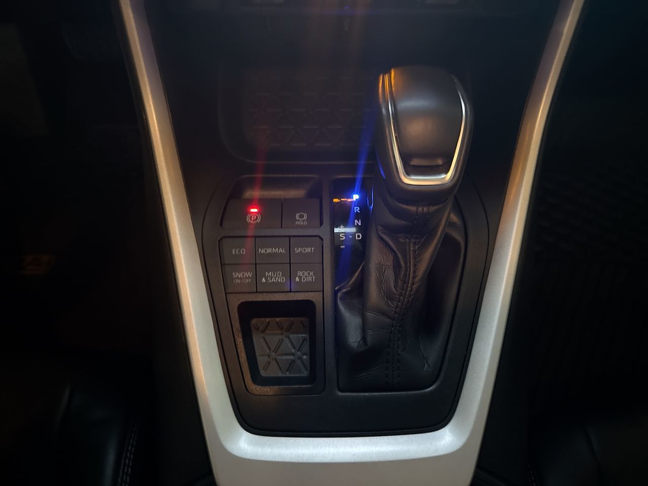 2020  RAV4