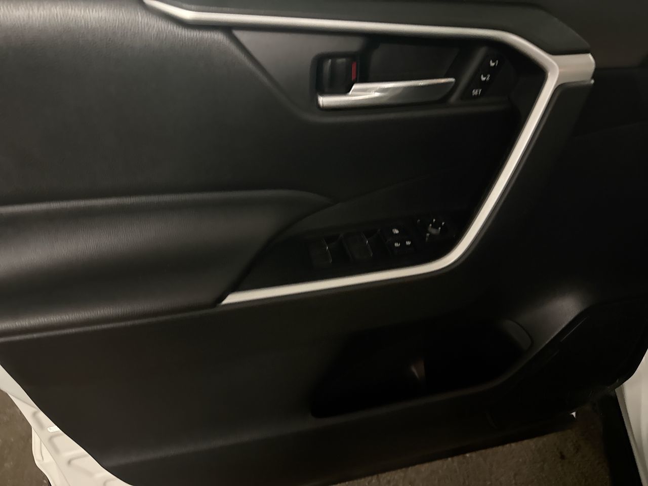 2020  RAV4