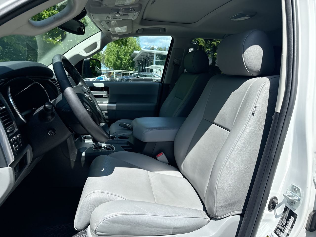 2022  Sequoia
