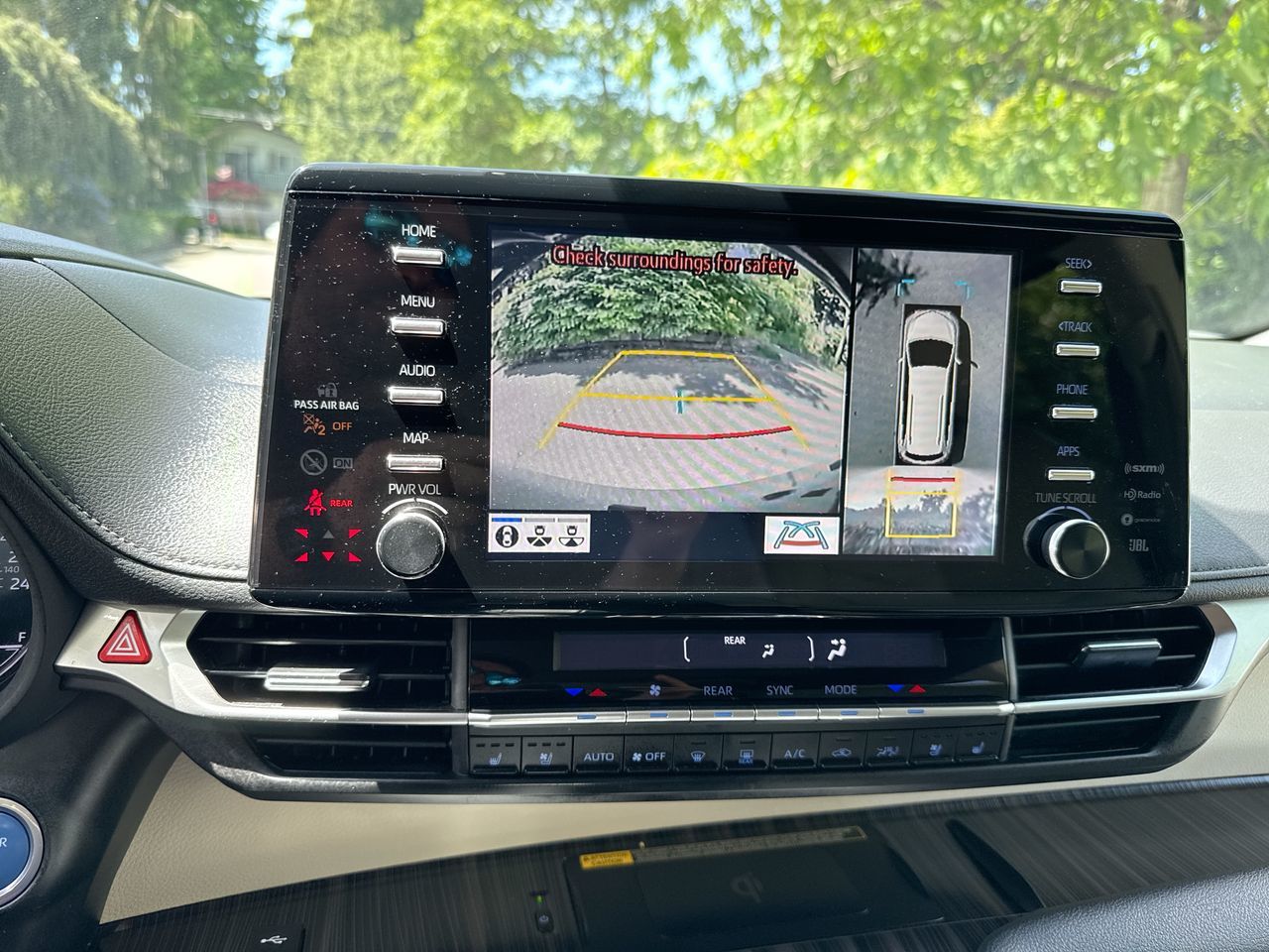 2022 Toyota Sienna Hybrid