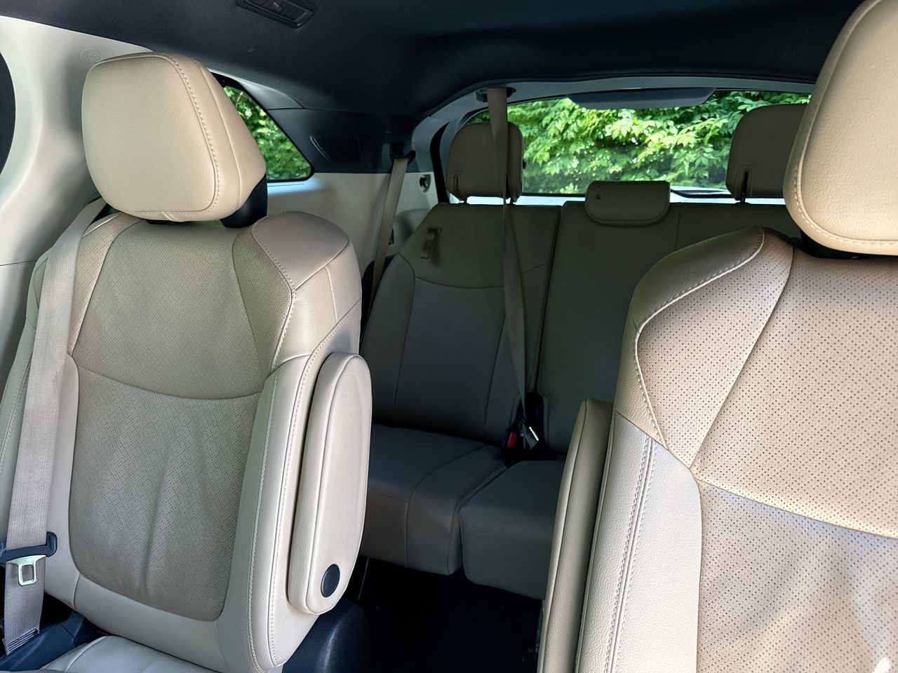 2022 Toyota Sienna Hybrid