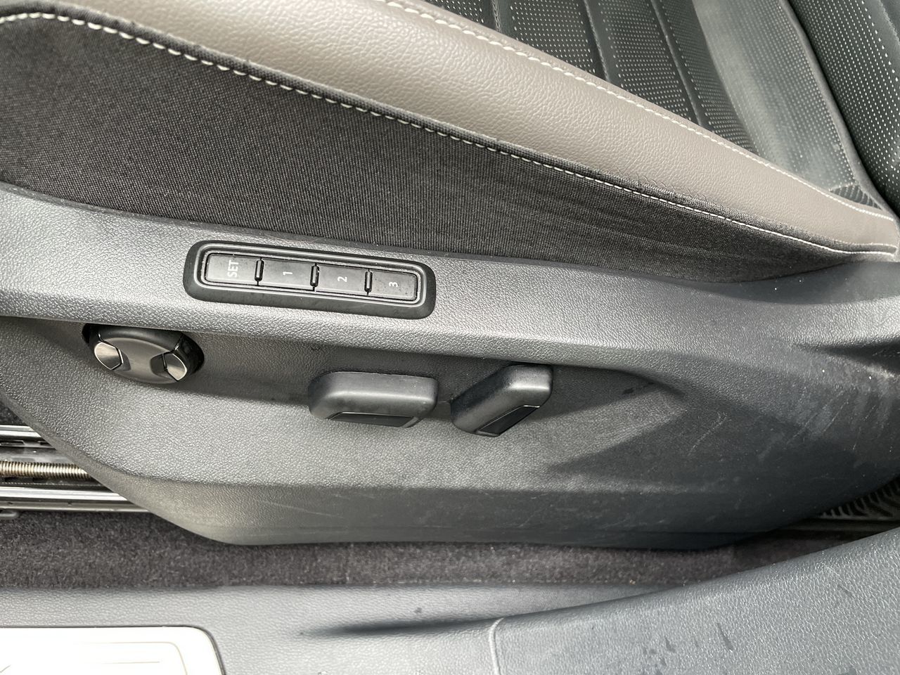 2023 Volkswagen Atlas Cross Sport