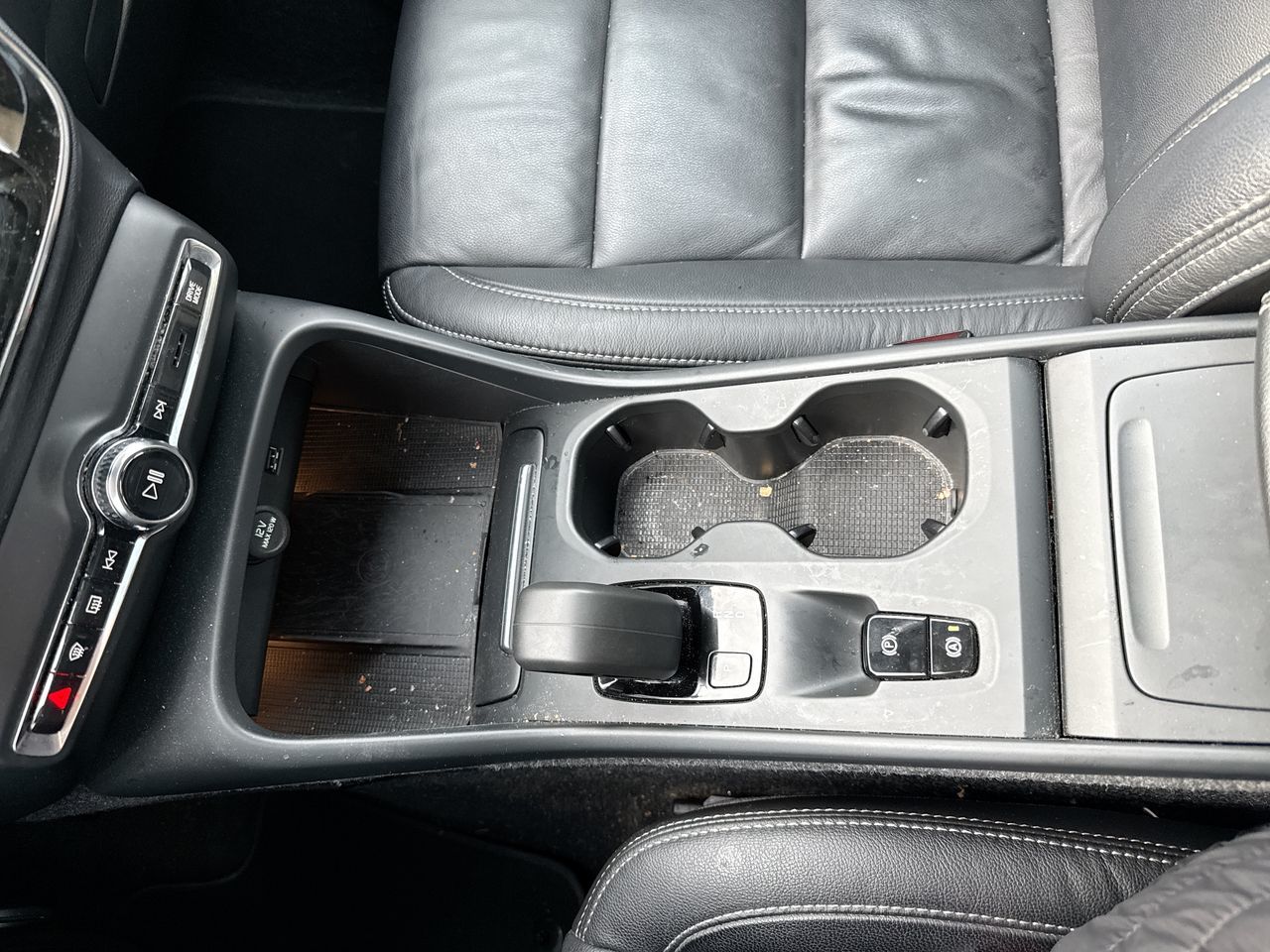 Volvo XC40  2022 à North Vancouver, Colombie-Britannique