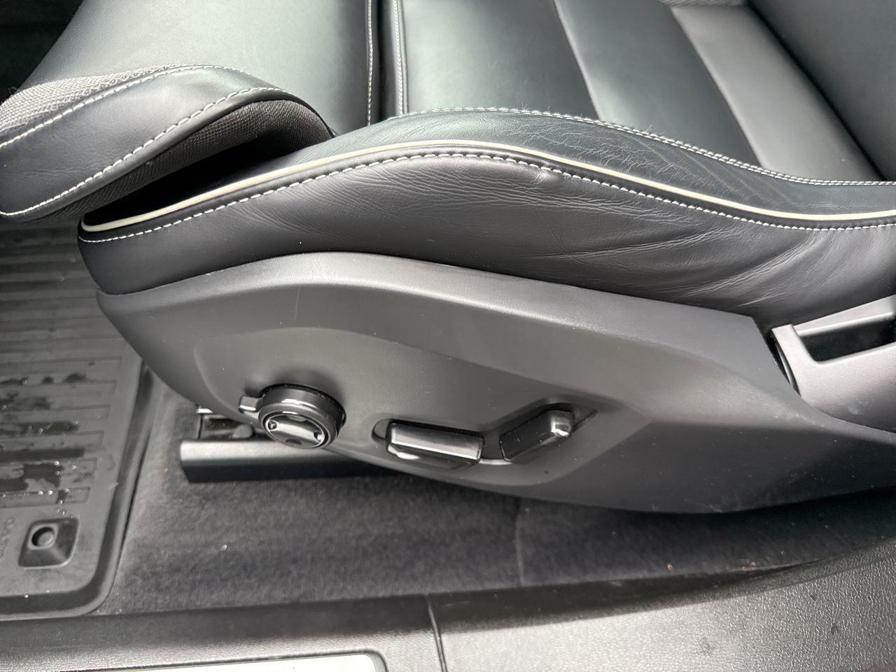 Volvo XC60  2022 à North Vancouver, Colombie-Britannique