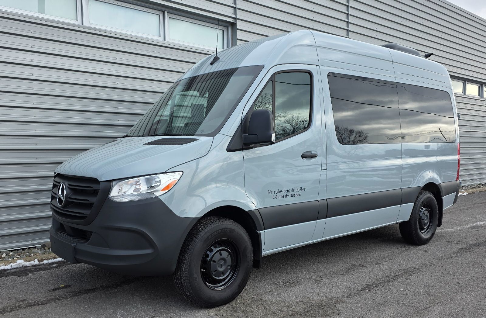2025 Mercedes-Benz Sprinter 2500 144 Wheelbase High Roof RWD