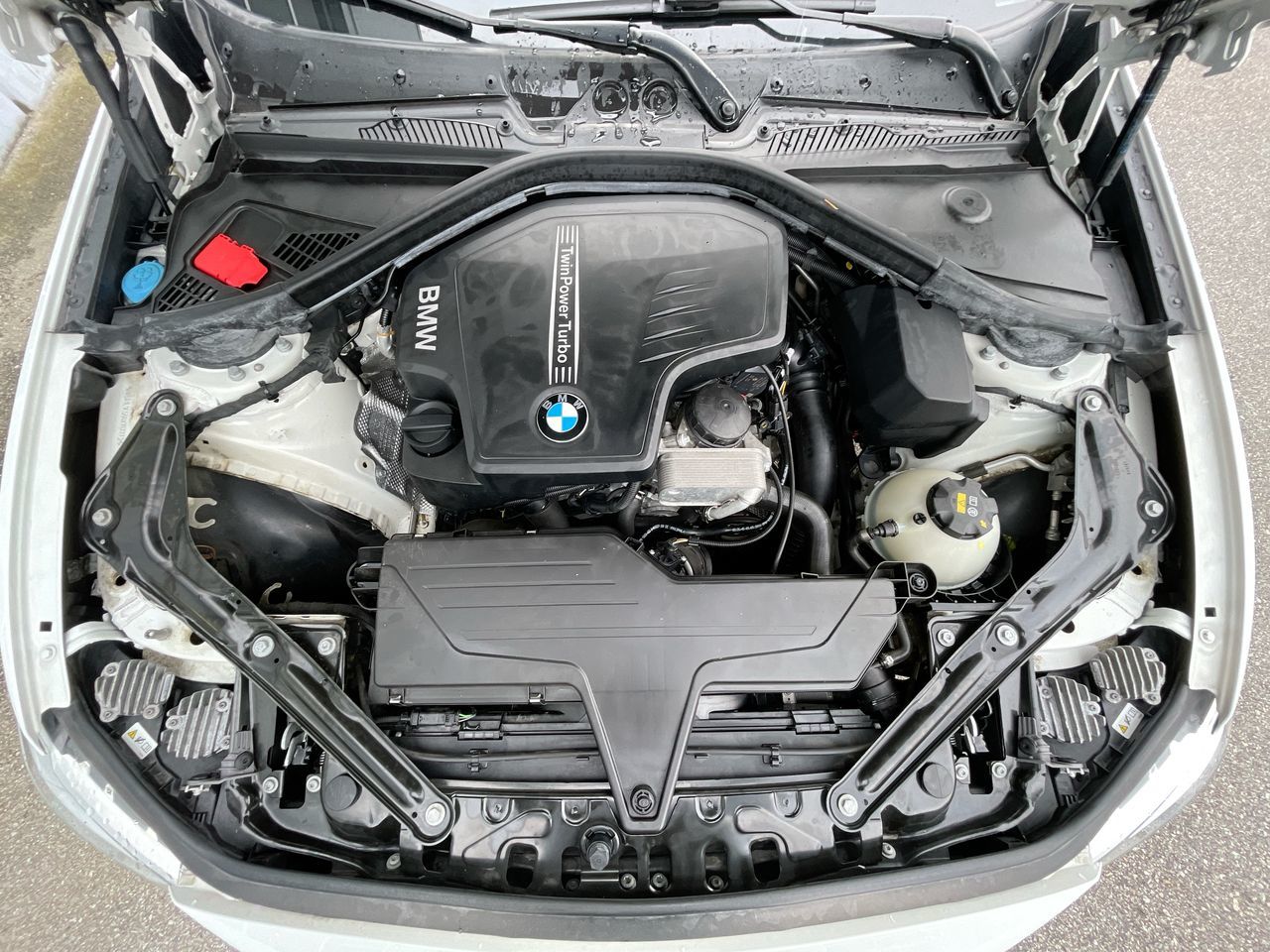 BMW 228i  2016 à Richmond, Colombie-Britannique