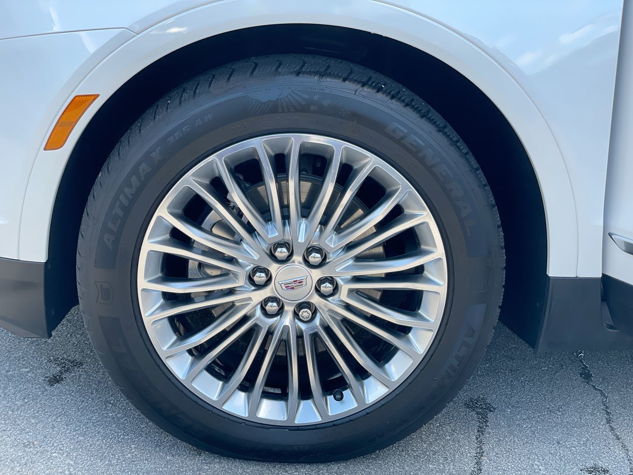 2019  XT5 AWD