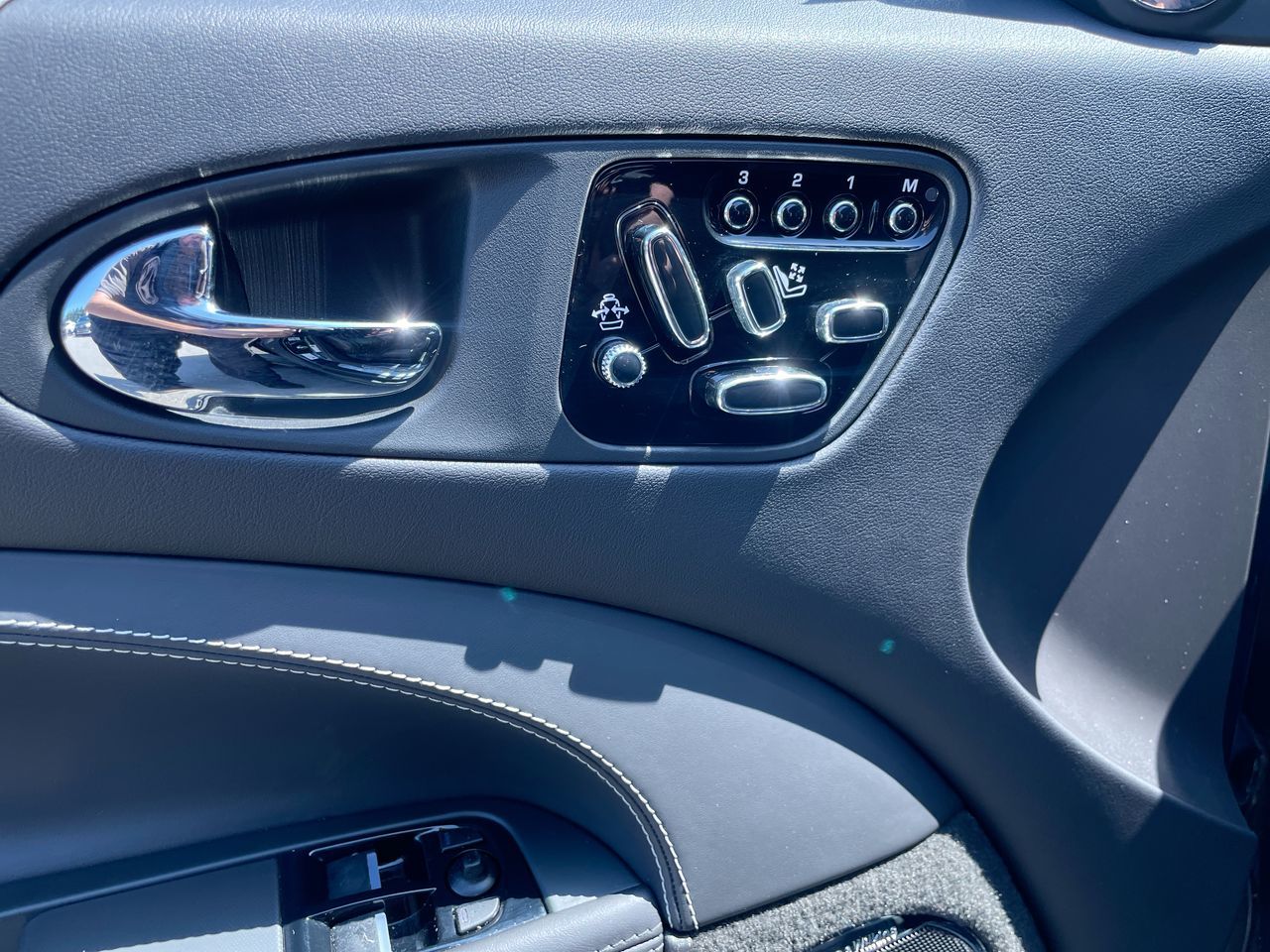 2015 Jaguar XKR in Richmond, British Columbia
