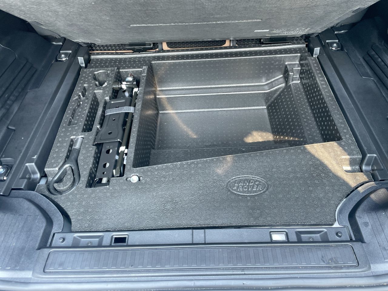 2025 Land Rover Defender