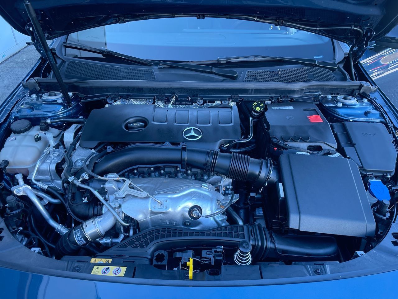 Voxcar MERCEDES-BENZ benz a250 HATCHBACK in , VANCOUVER