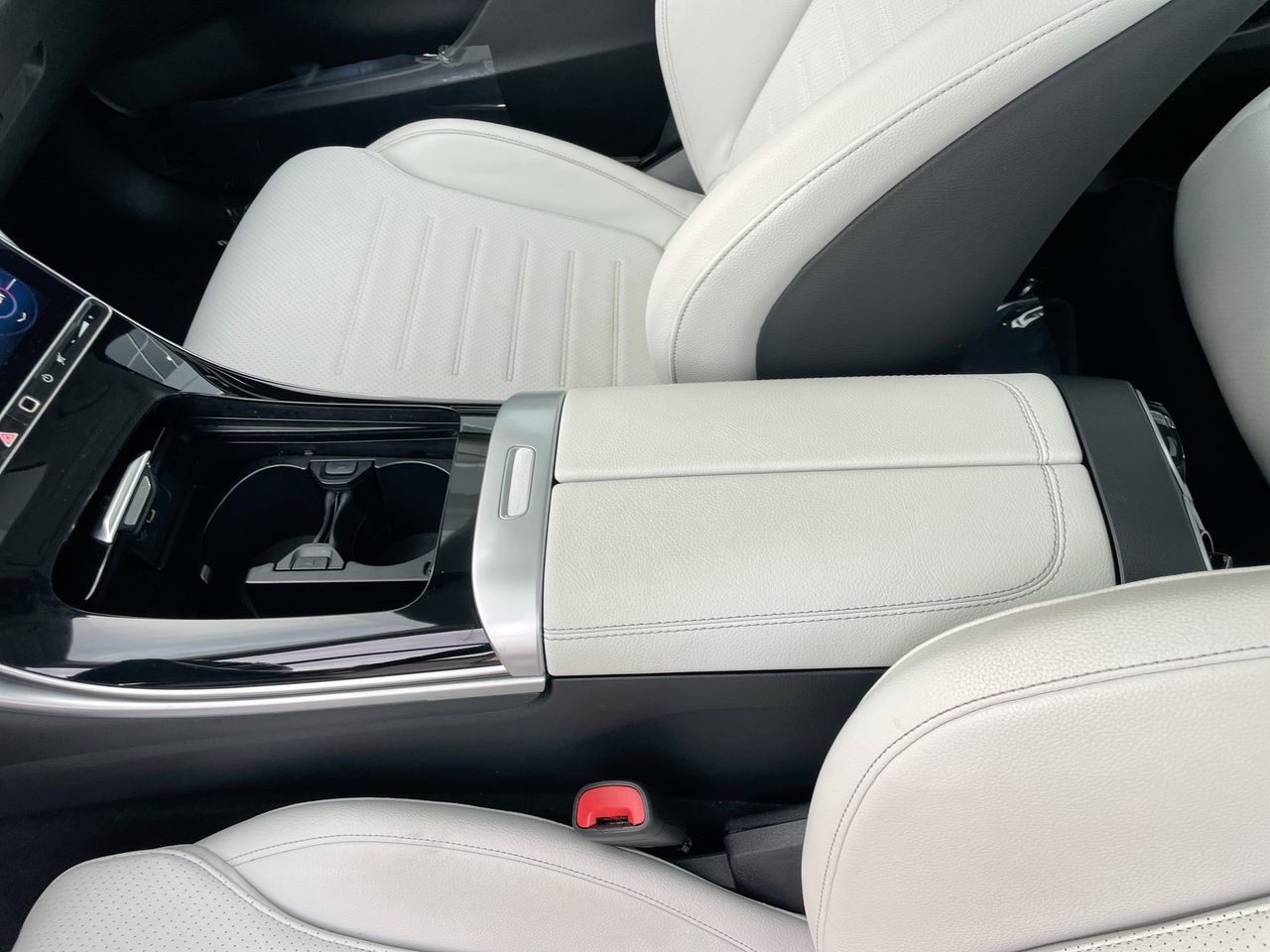 2022 Mercedes-Benz C300