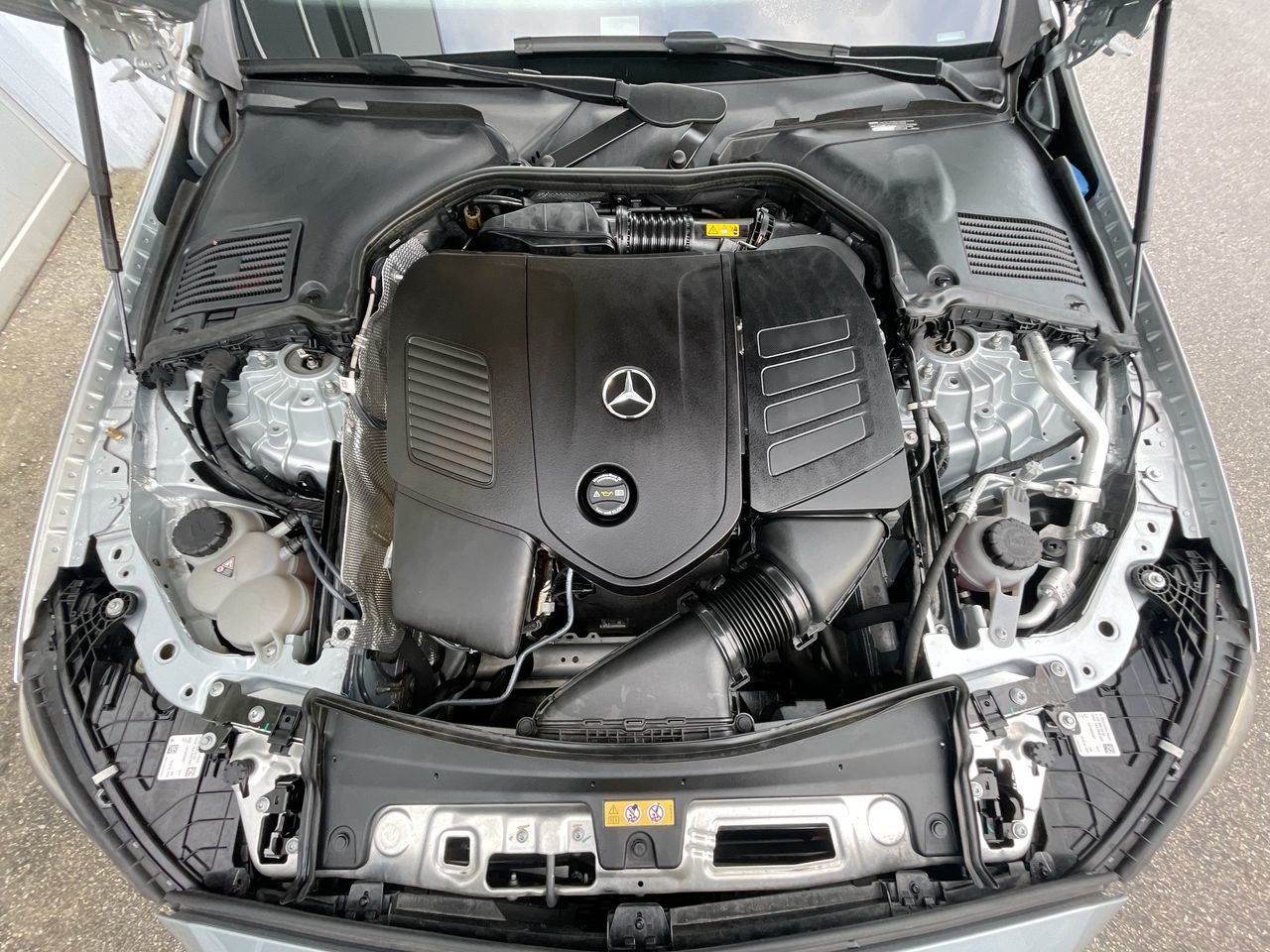 2022 Mercedes-Benz C300