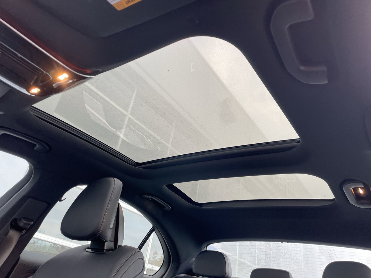 2022 Mercedes-Benz C300