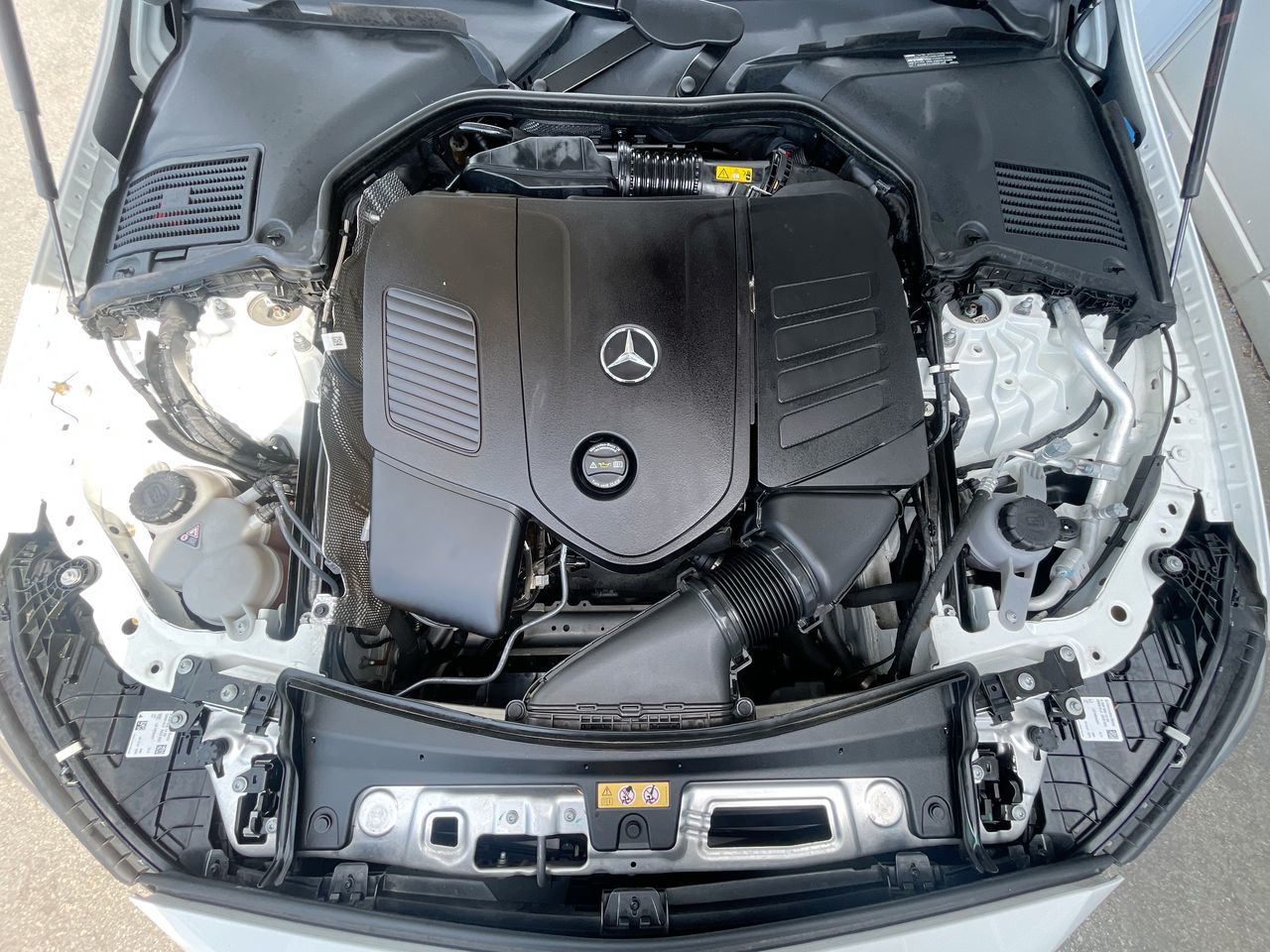 2022 Mercedes-Benz C300