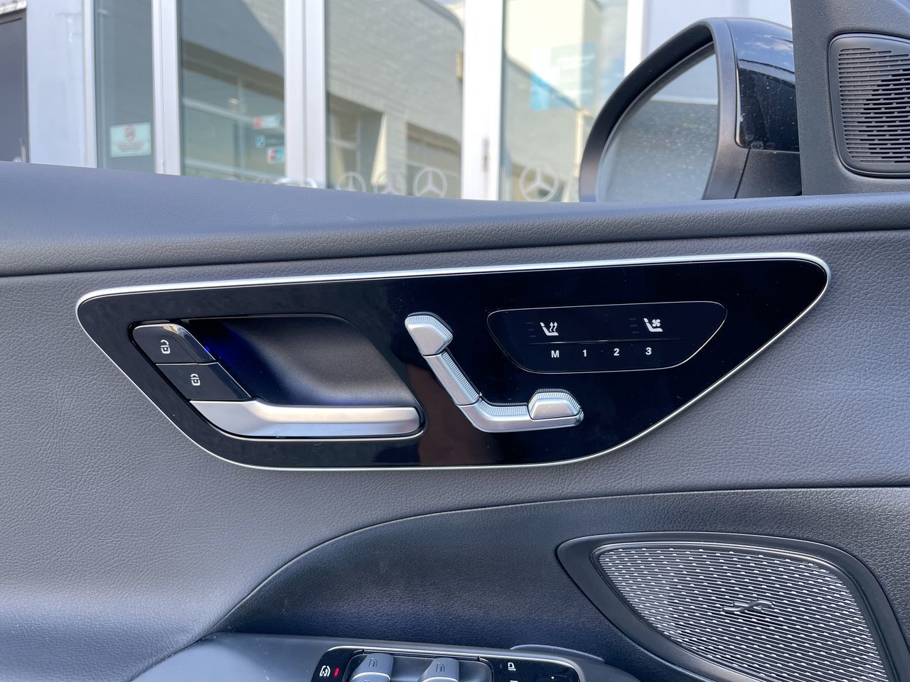 2022 Mercedes-Benz C300