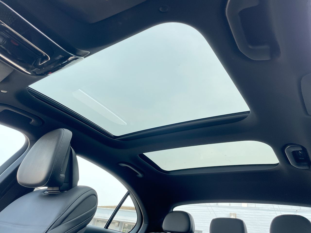 2022 Mercedes-Benz C300