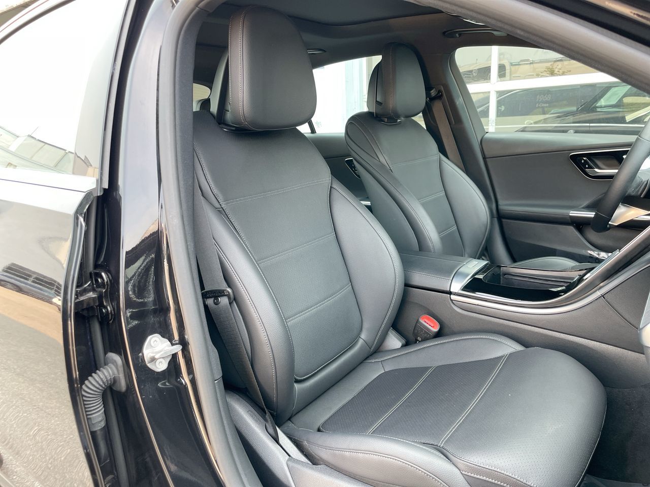 2022 Mercedes-Benz C300
