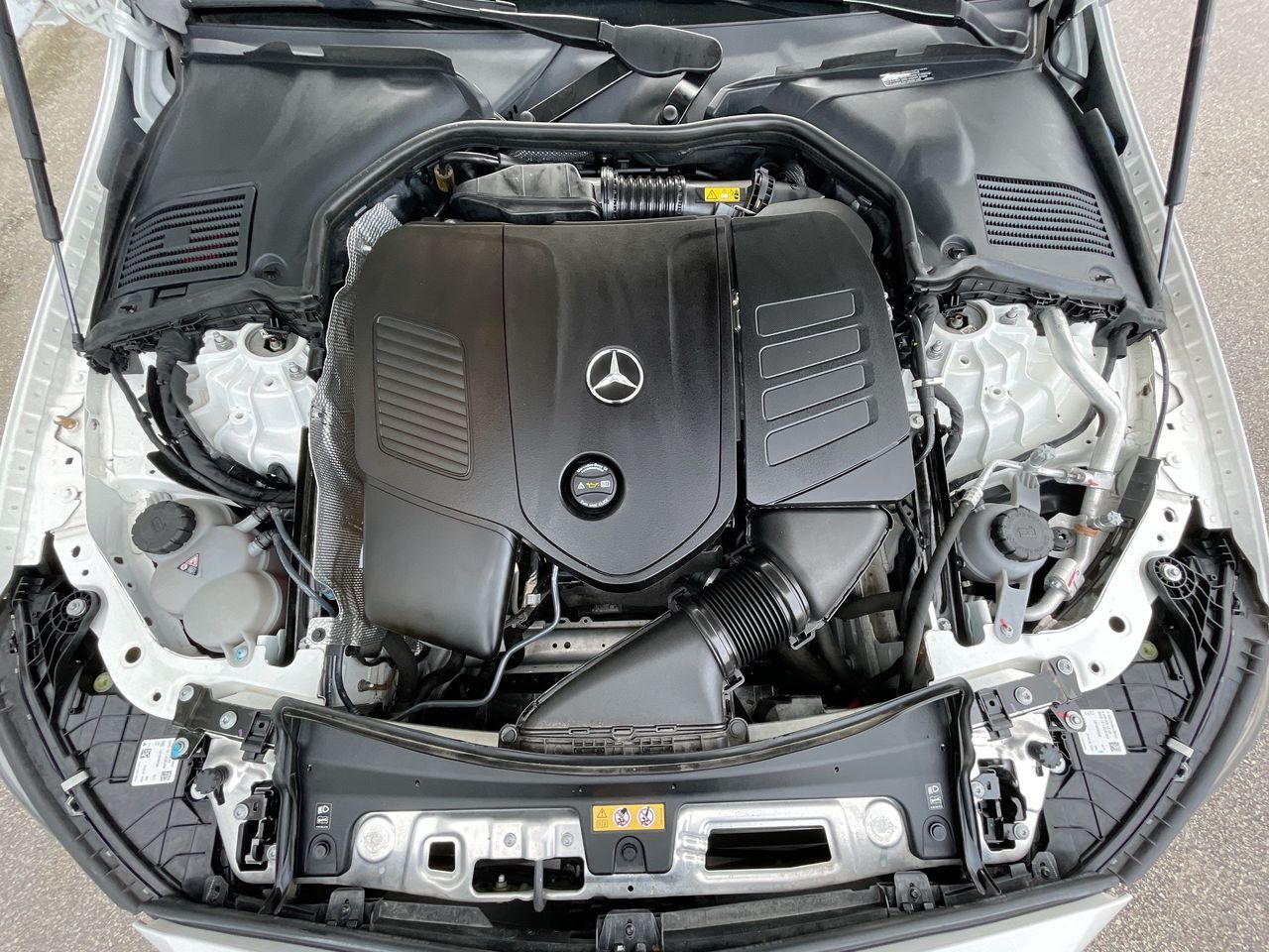 2023 Mercedes-Benz C300