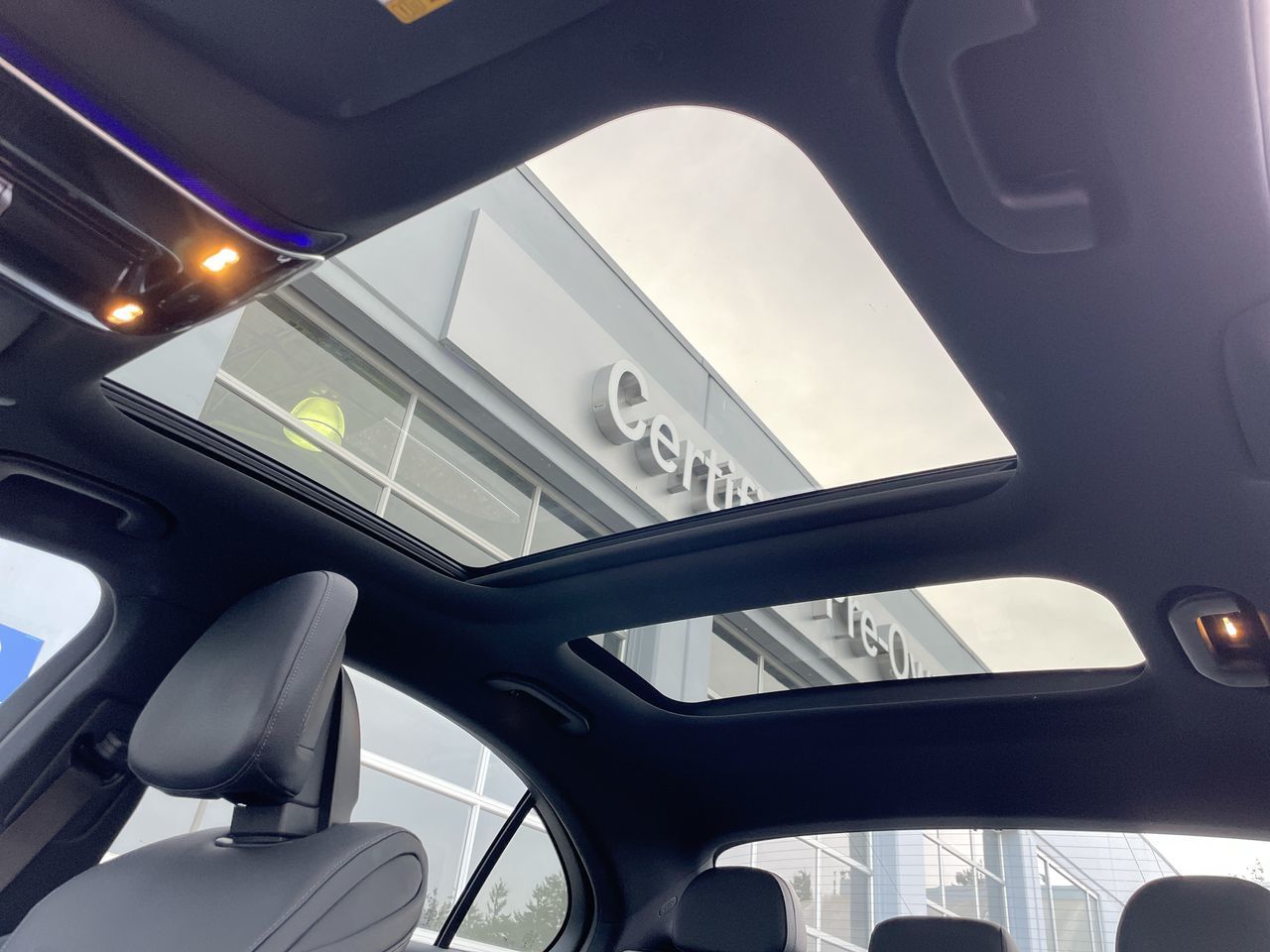 2023 Mercedes-Benz C300