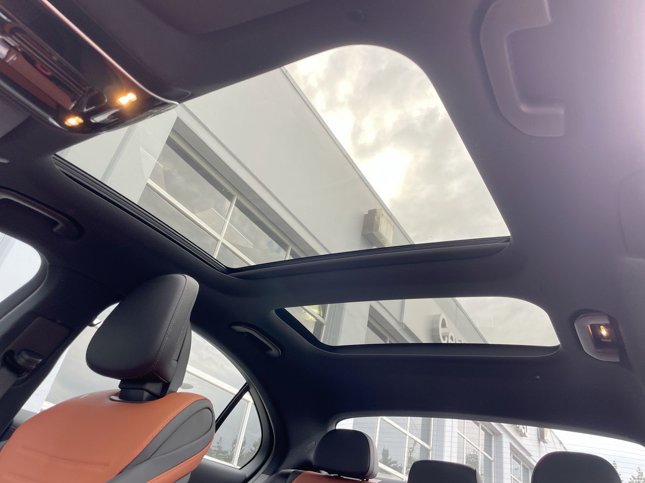 2023  C300