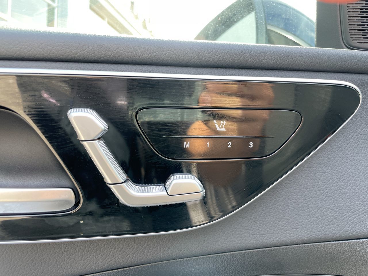 2025 Mercedes-Benz C300