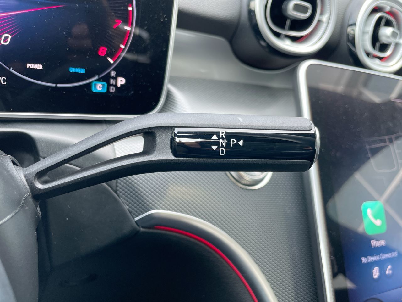 2025 Mercedes-Benz C300