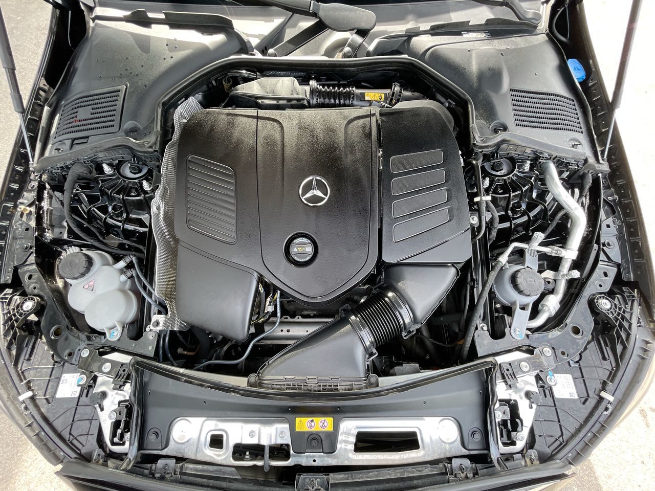 2025 Mercedes-Benz C300