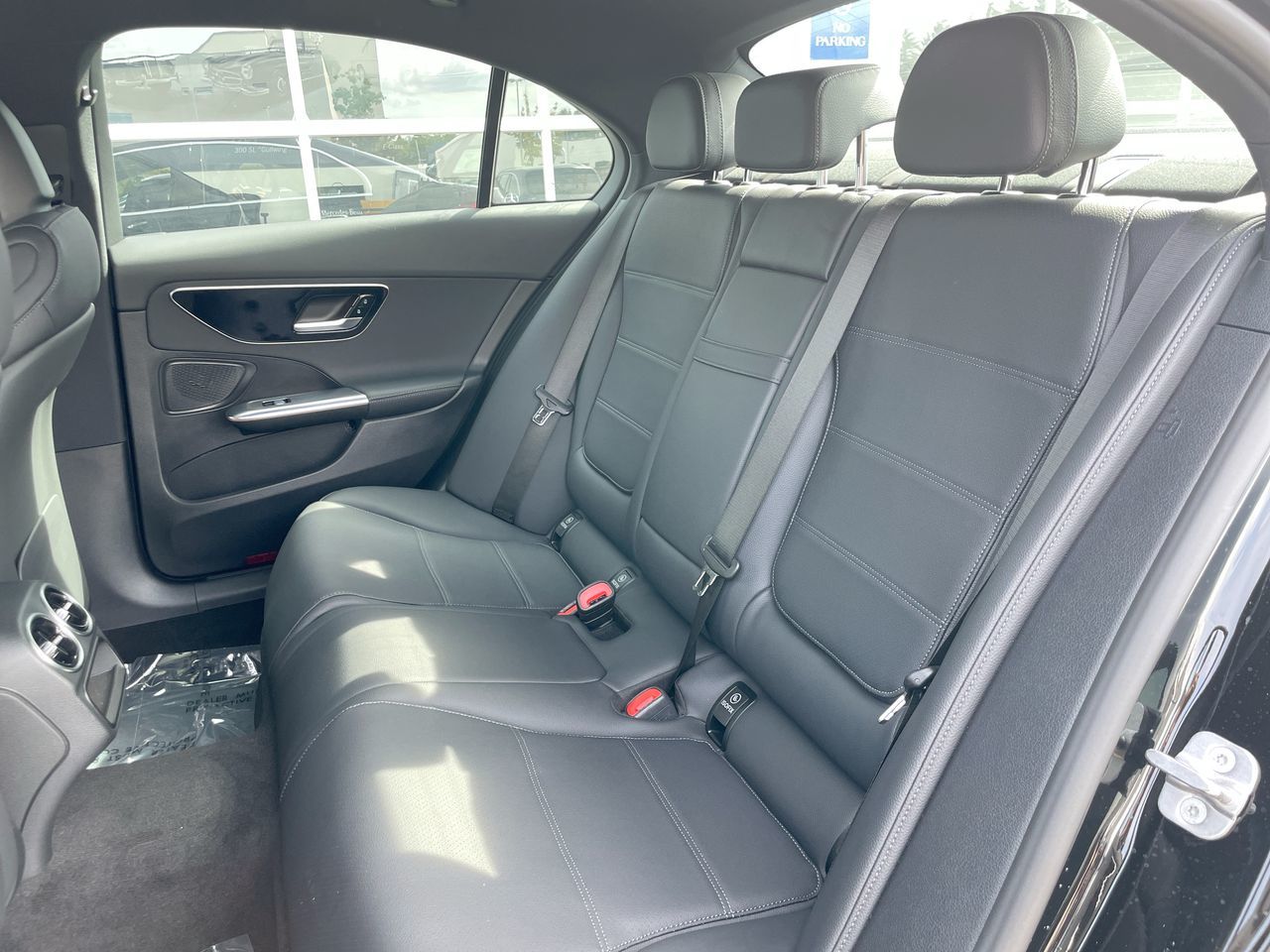 2025 Mercedes-Benz C300