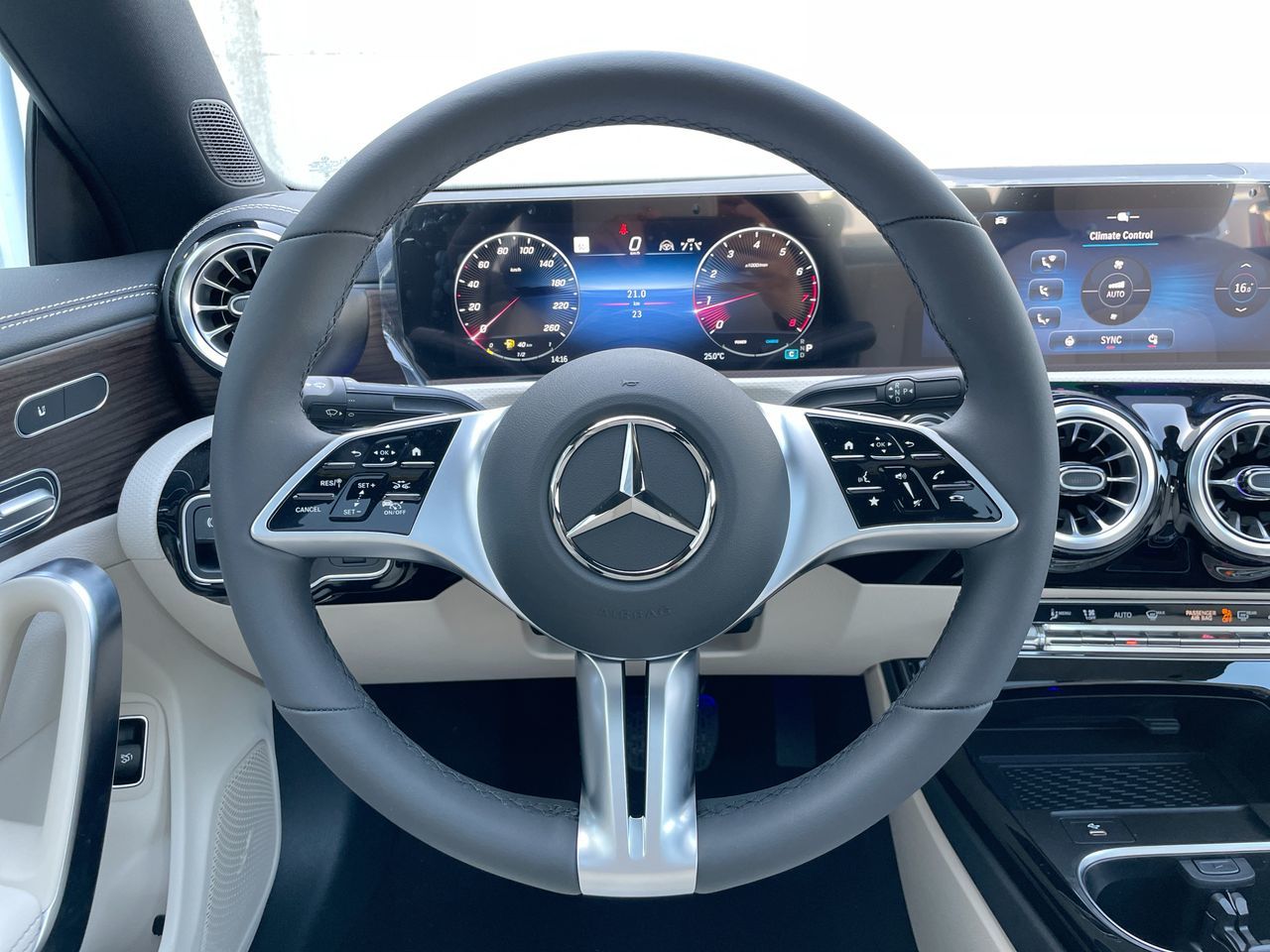 Mercedes-Benz CLA  2025 à Richmond, Colombie-Britannique