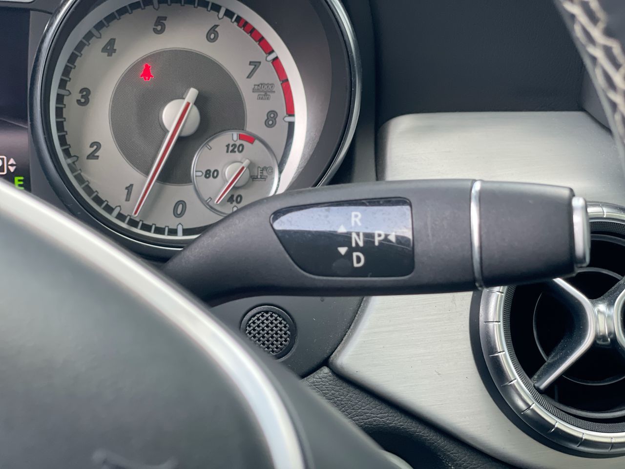 2014 Mercedes-Benz CLA250