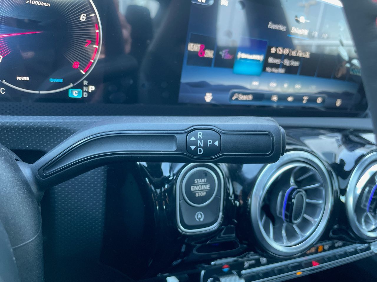 2025 Mercedes-Benz CLA