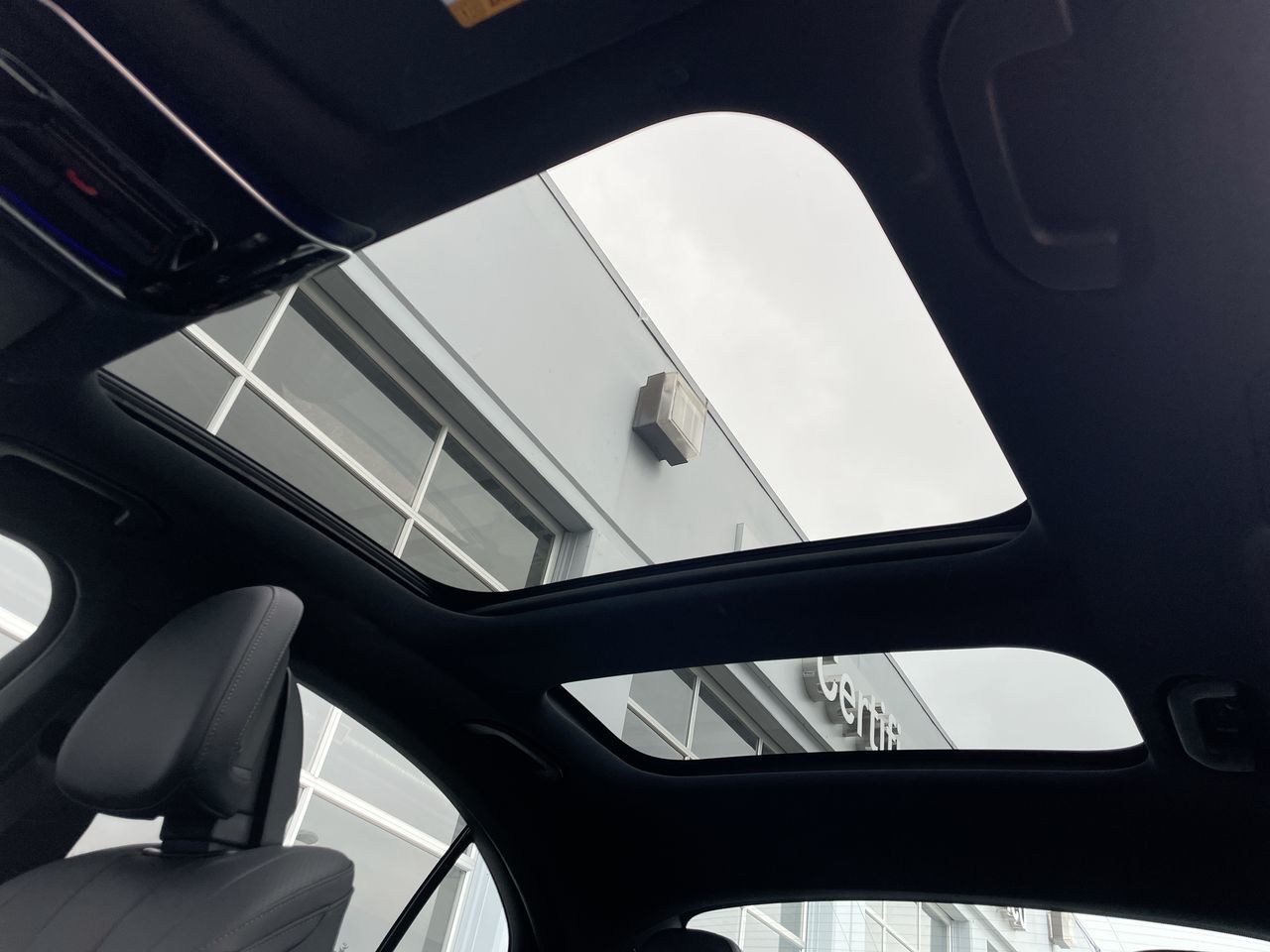 2025 Mercedes-Benz E350