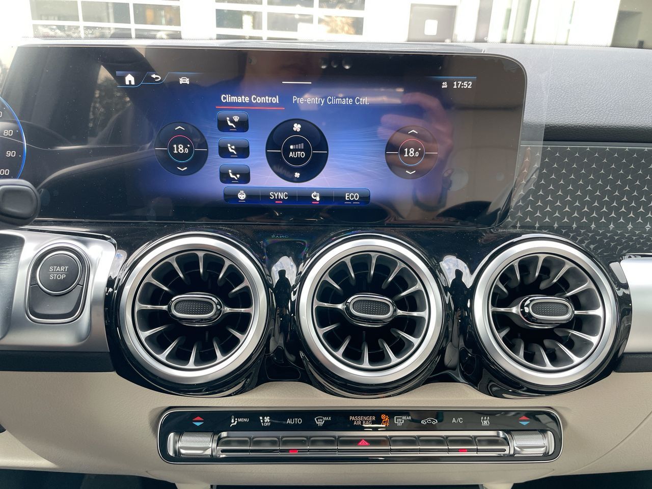 2025 Mercedes-Benz EQB in Richmond, British Columbia