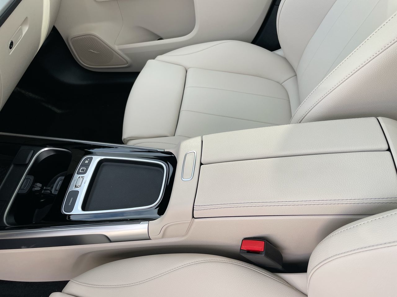 Mercedes-Benz EQB  2025 à Richmond, Colombie-Britannique