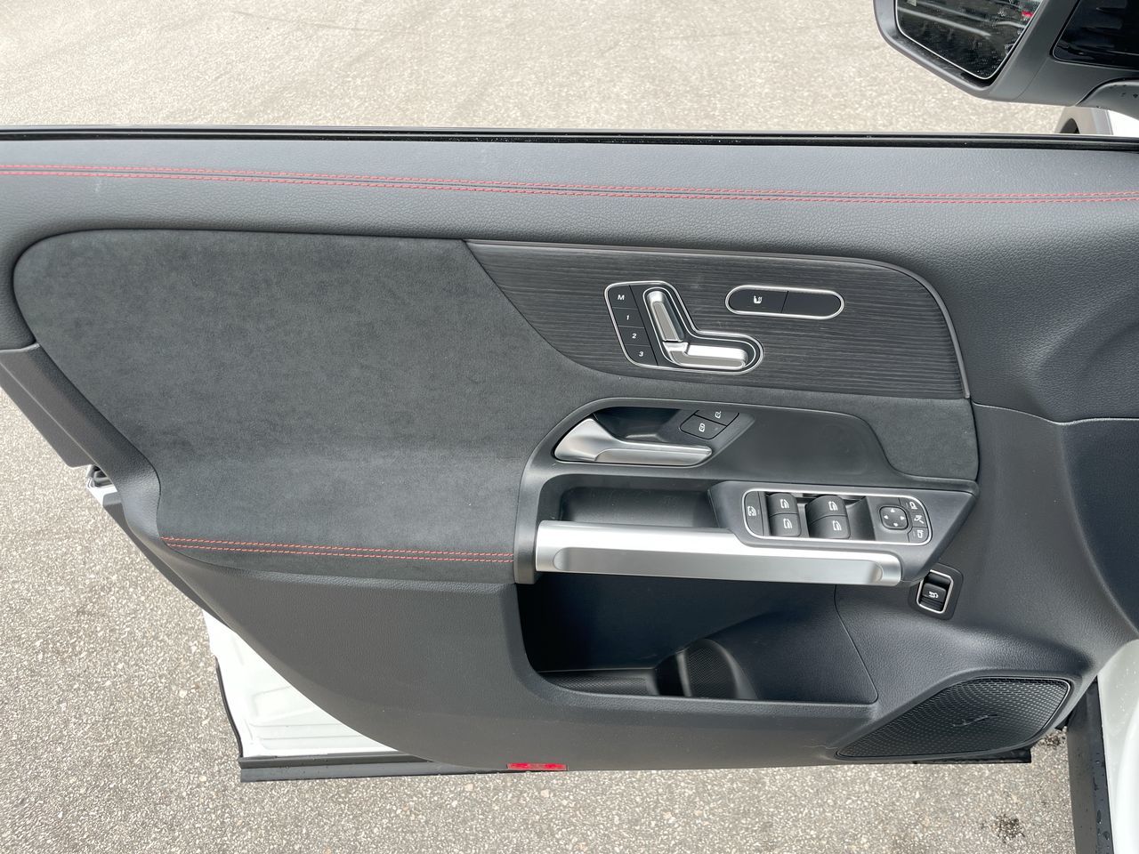 2025 Mercedes-Benz EQB