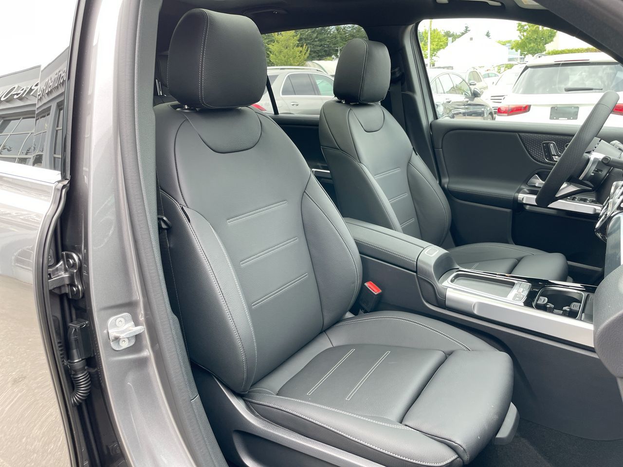 2025 Mercedes-Benz EQB in Richmond, British Columbia