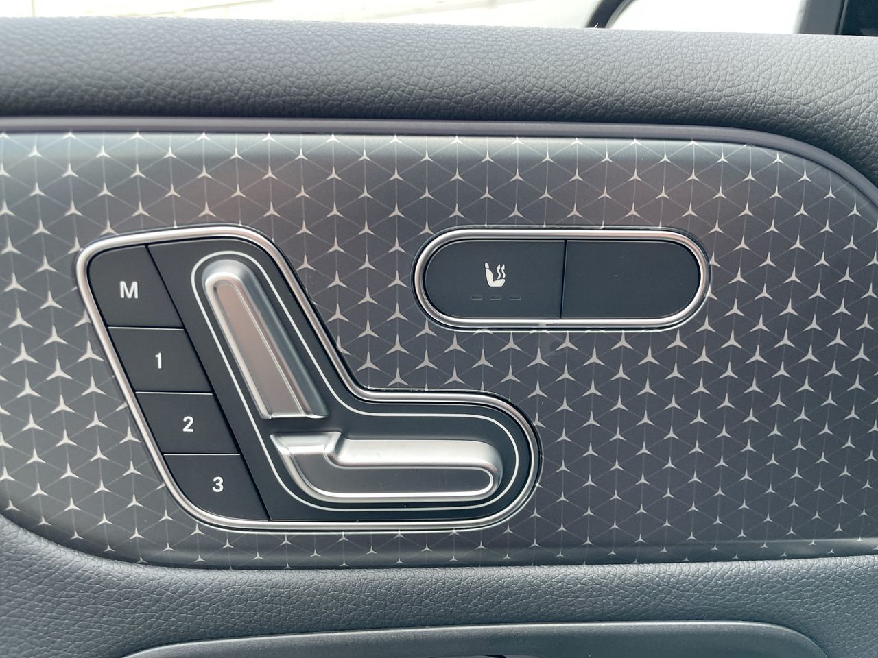 Mercedes-Benz EQB  2025 à Richmond, Colombie-Britannique