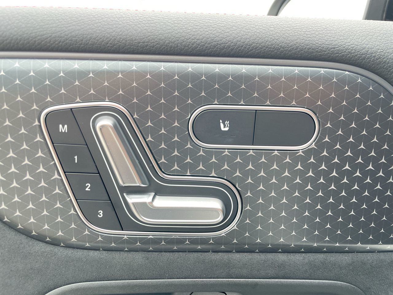 2024 Mercedes-Benz EQB300