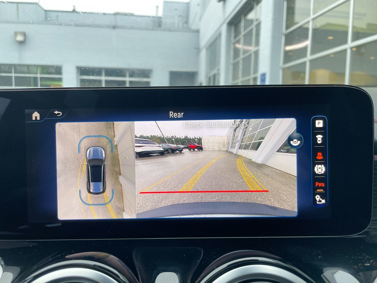 2024 Mercedes-Benz EQB300