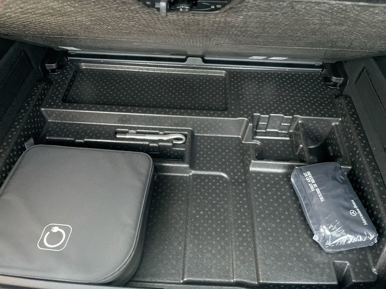 2024 Mercedes-Benz EQB300