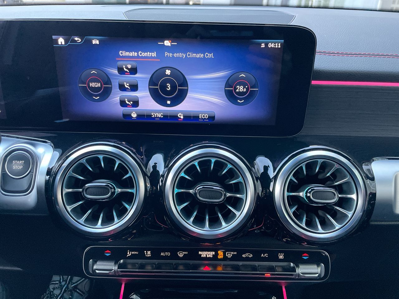 Mercedes-Benz EQB300  2024 à Richmond, Colombie-Britannique