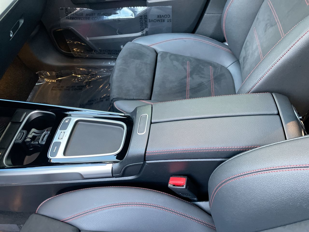 Mercedes-Benz EQB300  2024 à Richmond, Colombie-Britannique