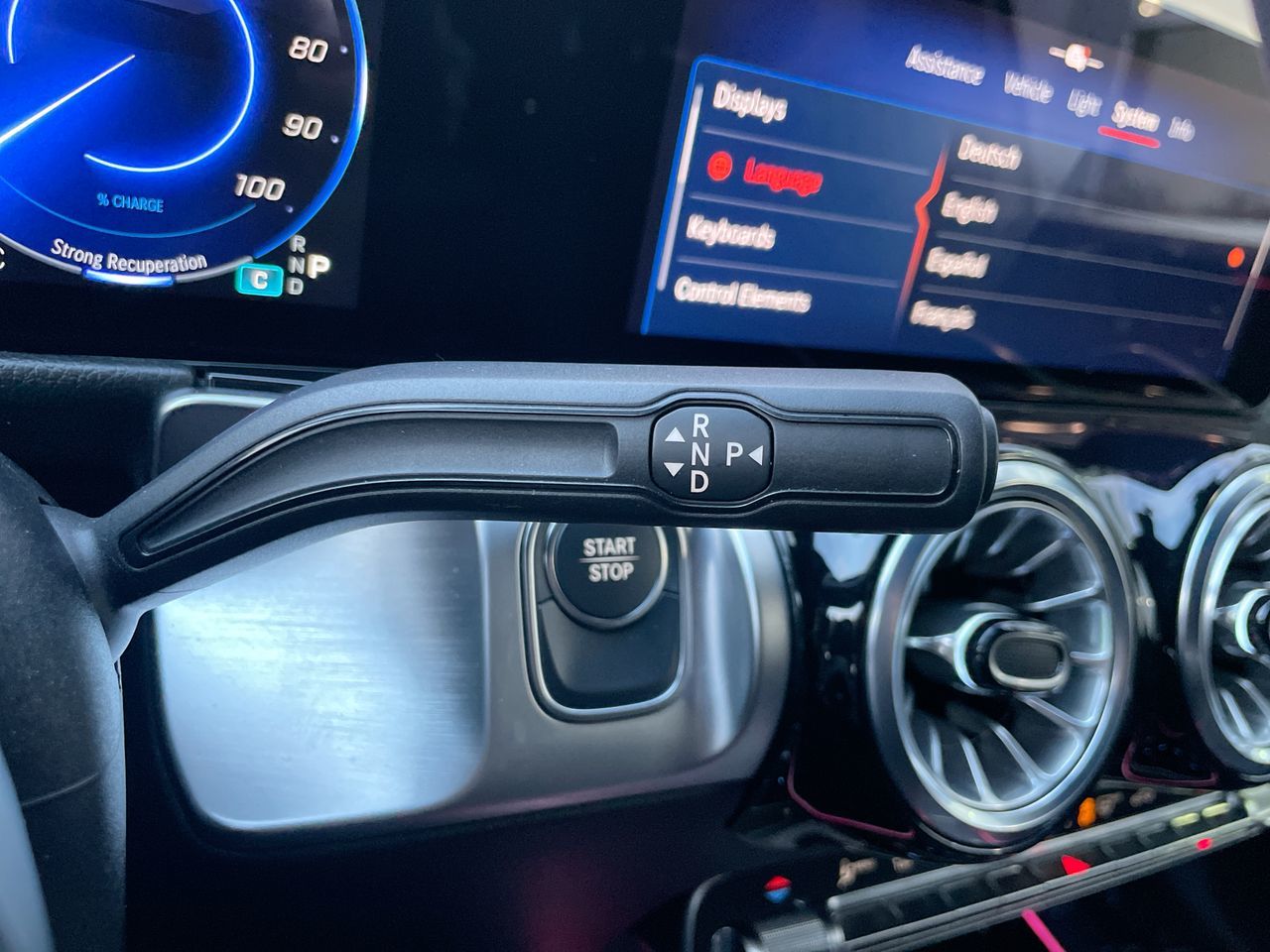 Mercedes-Benz EQB300  2024 à Richmond, Colombie-Britannique