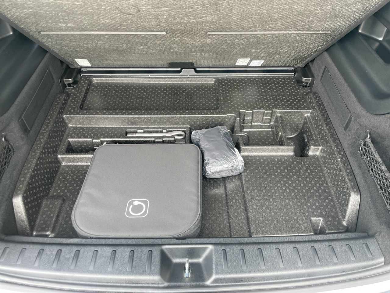 2025  EQB300