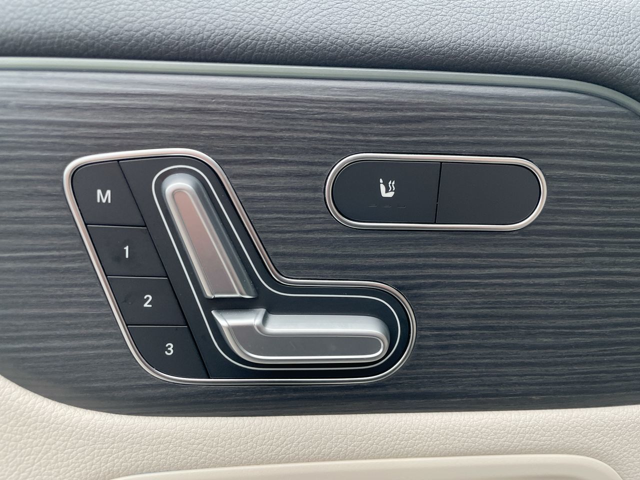 2023 Mercedes-Benz GLA250